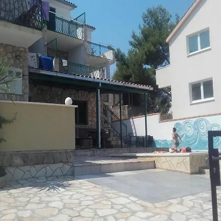 Appartamento Rina - With Pool