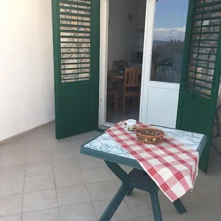 Appartement Rina - With Pool Stomorska
